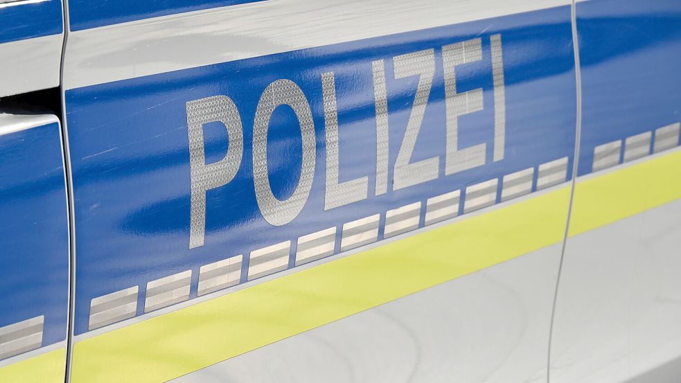 Nachdem ein Ehemann seine Frau in Buxtehude angezündet, ermittelt die Polizei wegen Mordes. Foto: IMAGO/Horst Galuschka