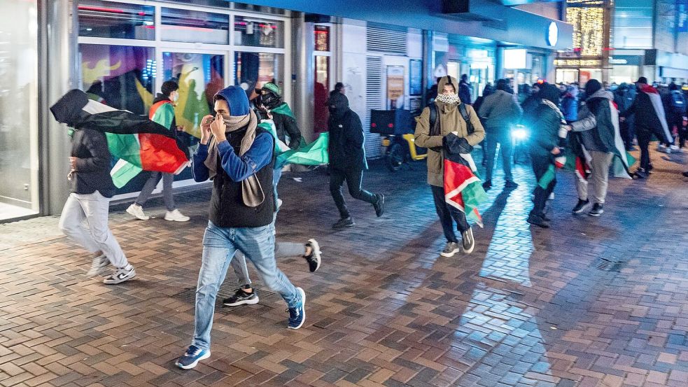 Nach den Angriffen in Amsterdam ist Frankreich rund um die Partie gegen Israel besonders wachsam. (Archivbild) Foto: Jeroen Jumelet/ANP/dpa