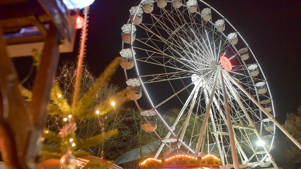 Das Riesenrad wird auch in diesem Jahr auf dem Ernst-Reuter-Platz stehen. Foto: Ortgies