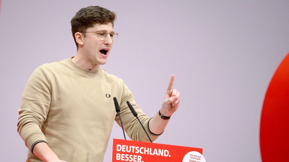 Juso-Chef Türmer pocht auf einen Parteitagsbeschluss für einen Kanzlerkandidaten. (Archivbild) Foto: Bernd von Jutrczenka/dpa