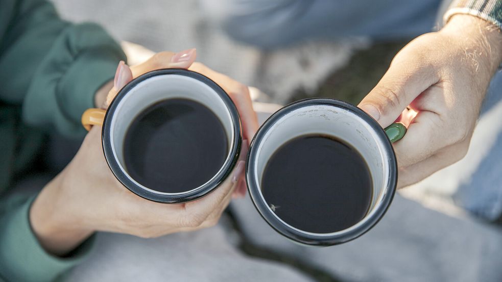 Die Preise für Kaffee steigen. Foto: IMAGO/Westend61