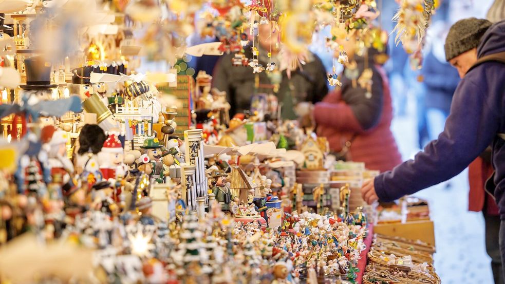 Der Markt gehört zu den ältesten Weihnachtsmärkten Deutschlands. Foto: Daniel Karmann/dpa