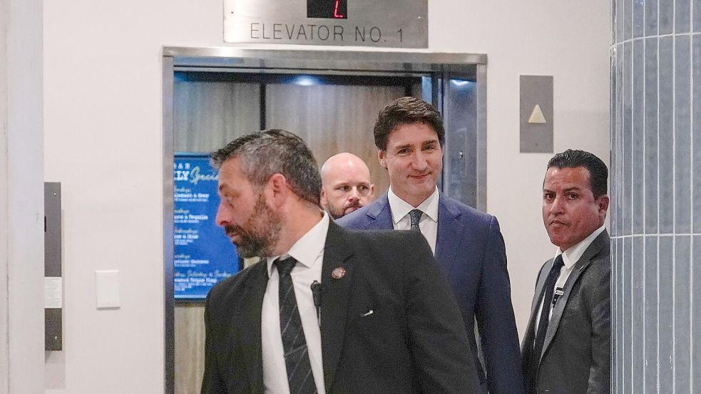 Kanadas Premierminister Justin Trudeau traf den künftigen US-Präsidenten Donald Trump zum Abendessen in Mar-a-Lago. Foto: Carolyn Kaster/AP/dpa