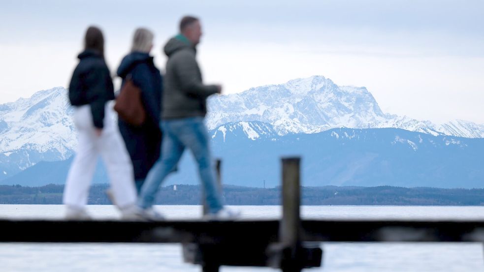 Der Starnberger See. Der zugehörige Landkreis hat die bundesweit höchste Kaufkraft. (Archivbild) Foto: Sven Hoppe/dpa