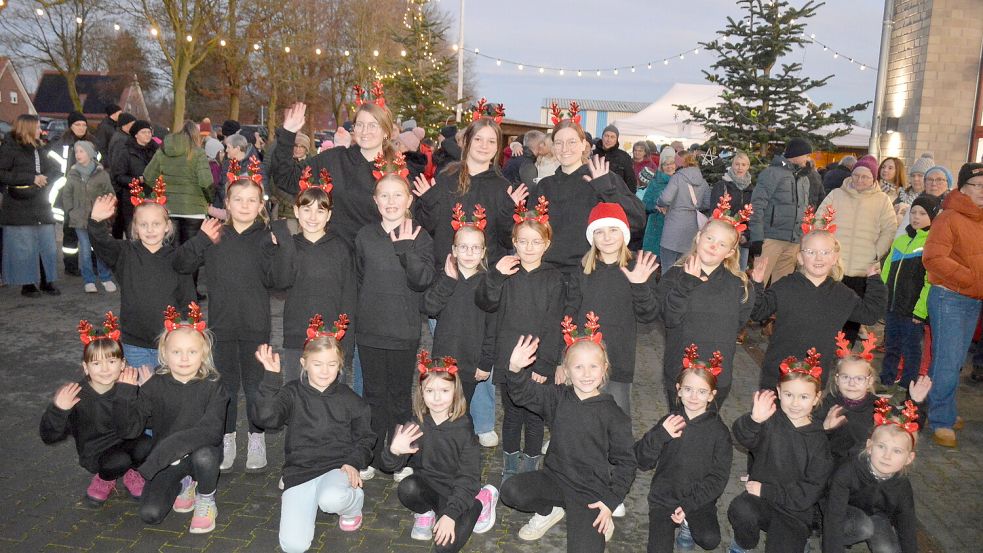 Die private Tanzgruppe „Dance Kids“ aus Ostrhauderfehn begeisterte mit ihrem Auftritt das Publikum. Fotos: Weers