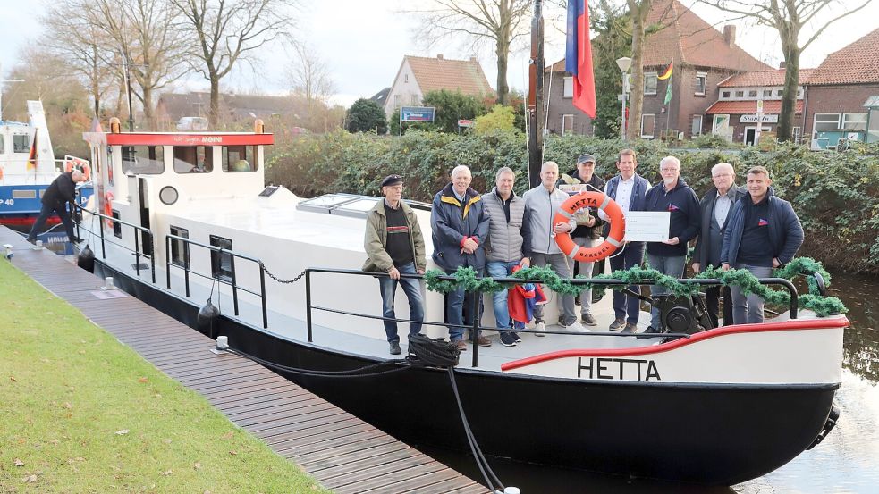 Das Vereinsschiff „Hetta“ des WSC Soeste wurde grundlegend auf der Siemer Werft saniert und nun feierlich wieder übergeben. Foto: Passmann