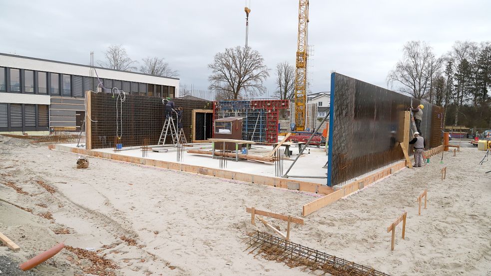 Der Neubau des Bürgerhauses in Barßel schreiten voran. Foto: Passmann