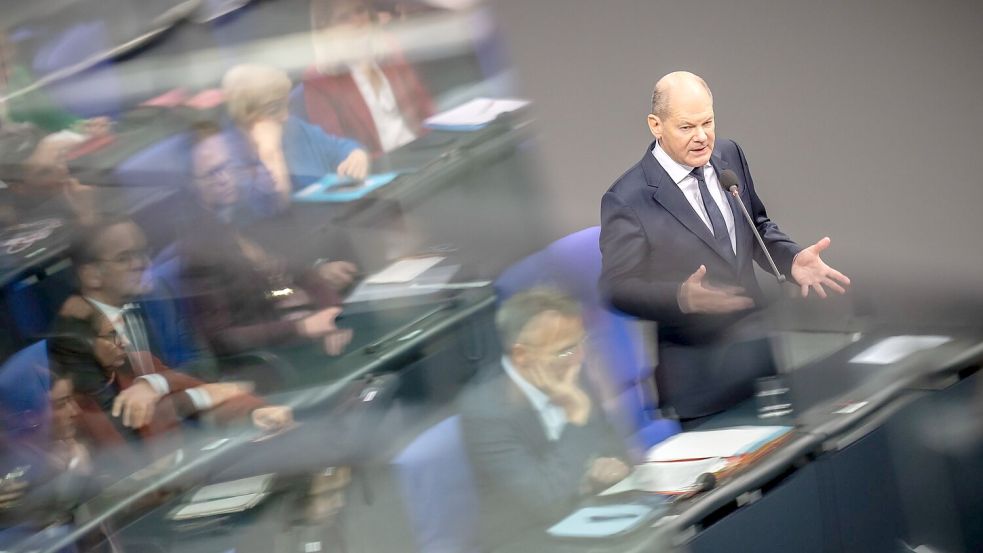 Kanzler Scholz wirbt im Bundestag für konstruktives Agieren bis zur Wahl. Foto: Michael Kappeler/dpa