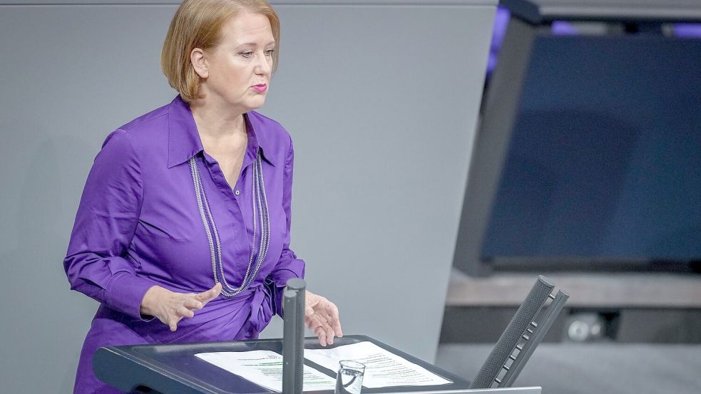 Bundesfamilienministerin Lisa Paus (Grüne) wurde dafür kritisiert, dass ihr Entwurf zu einem verbesserten Hilfsangebot für von Gewalt betroffene Frauen jetzt erst vorgelegt wurde. Foto: Kay Nietfeld/dpa