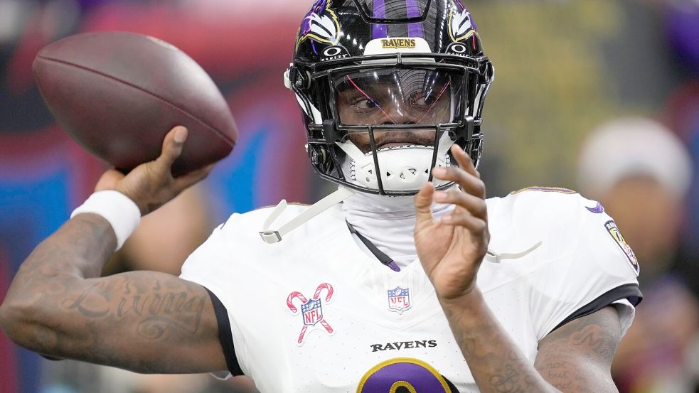 Lamar Jackson glänzte mit zwei geworfenen und einem erlaufenen Touchdown in Houston. Foto: David J. Phillip/AP/dpa