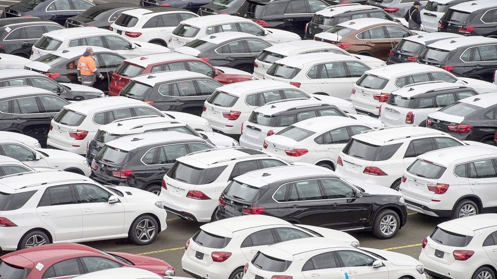 Die Autobranche steckt in der Krise und fällt als Wachstumstreiber für die deutsche Wirtschaft aus. Foto: Ingo Wagner/dpa