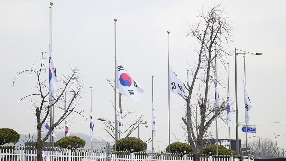 In Südkorea wurde nach dem Unglück Staatstrauer angeordnet. Foto: Lee Jin-man/AP/dpa