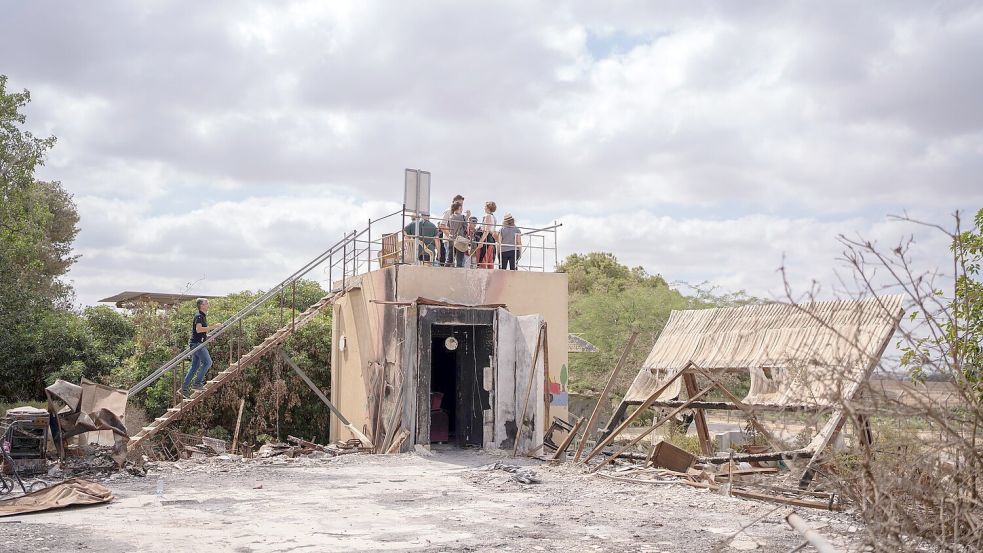 Israels Armee hat nach eigenen Angaben einen Hamas-Kommandeur getötet, der den Überfall auf den Kibbuz Nir Oz angeführt haben soll. (Archivbild) Foto: Ilia Yefimovich/dpa