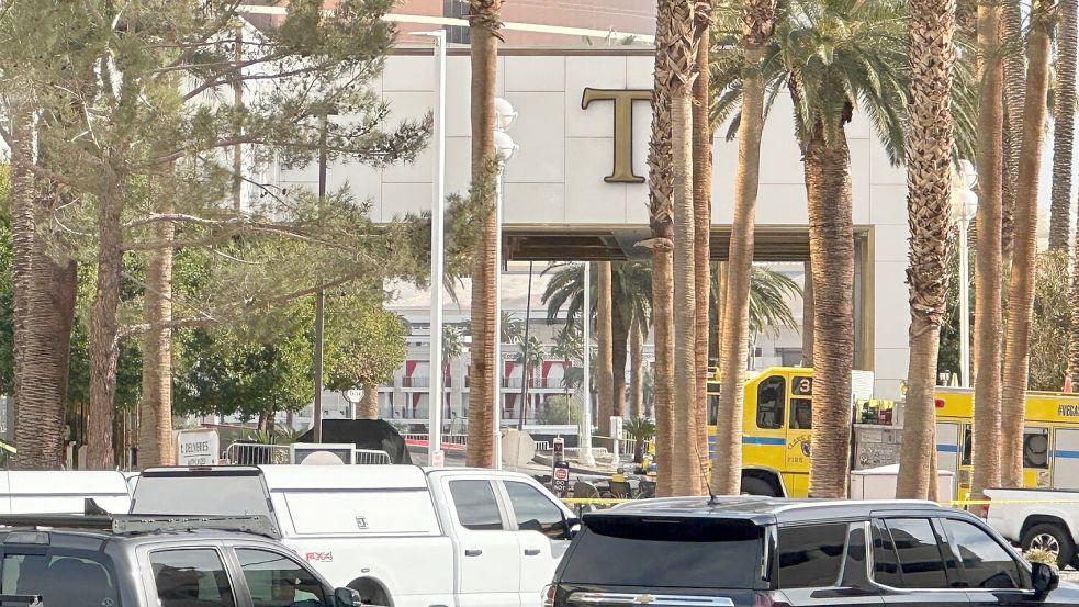 Vor dem Trump International Hotel in Las Vegas. Foto: Ty ONeil/AP/dpa