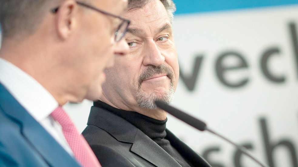 Markus Söder (rechts) kann es nicht lassen. Wird die CSU für Kanzlerkandidat Friedrich Merz zur Belastung? Foto: IMAGO/Chris Emil Janssen