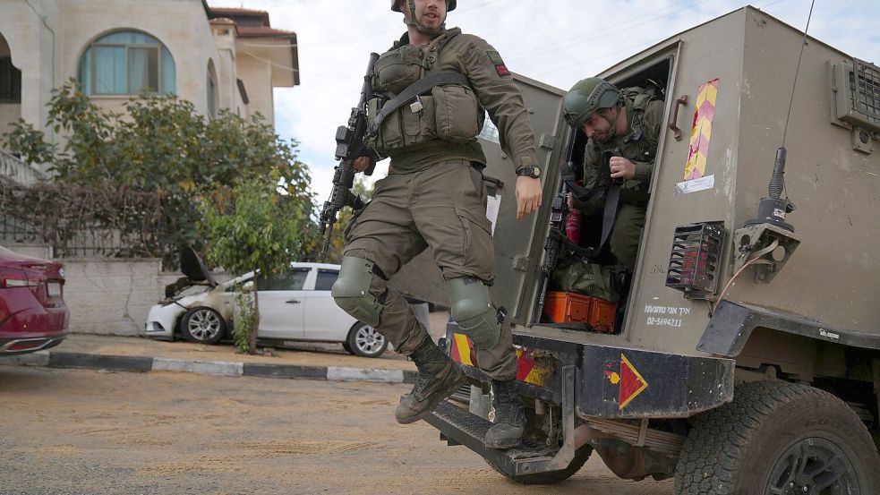 Israels Armee will nach eigenen Angaben verstärkt gegen „Terroristen“ im Westjordanland vorgehen. (Archivbild) Foto: Nasser Nasser/AP/dpa