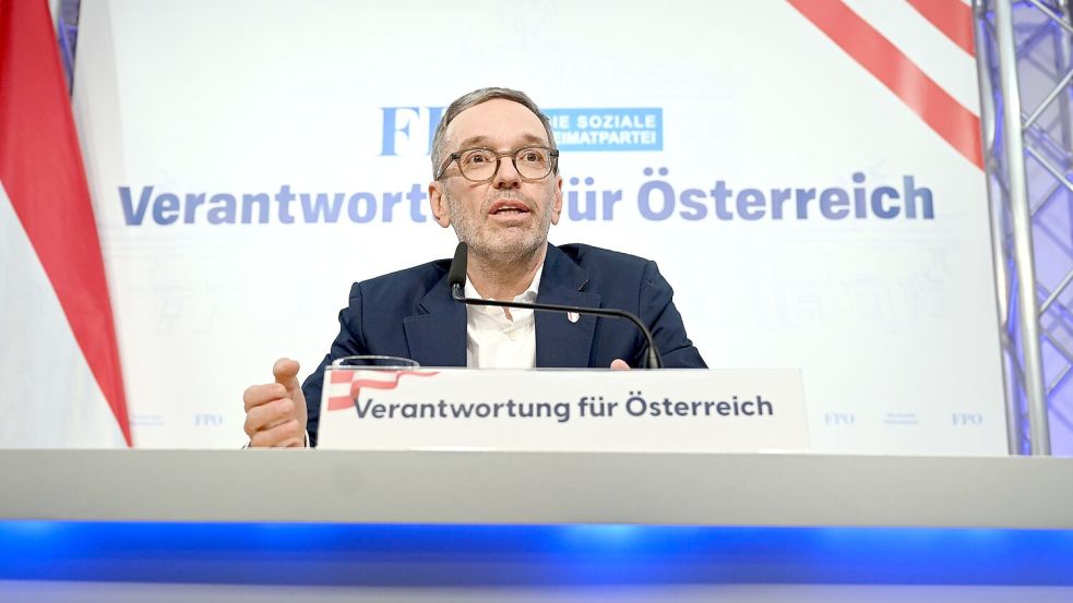 FPÖ-Chef Herbert Kickl stellt der konservativen ÖVP einige Bedingungen vor einer Zusammenarbeit. Foto: Helmut Fohringer/APA/dpa