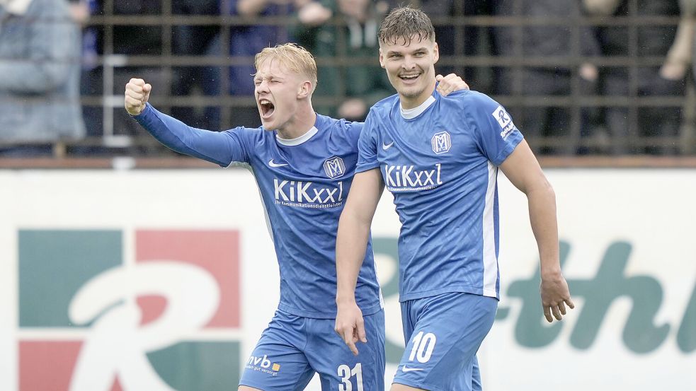 Die beiden Ostfriesen beim SV Meppen, Luca Prasse (links) und Marek Janssen (rechts), wecken Begehrlichkeiten bei höherklassigen Klubs. Foto: Imago