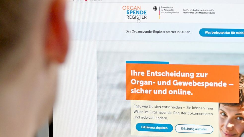 Die Zahl der Organspenden verharrt in Deutschland auf niedrigem Niveau, wie die Deutsche Stiftung Organtransplantation mitteilte (Archivbild). Foto: Anna Ross/dpa