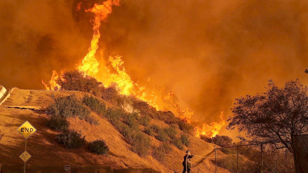 Die Zahl der Toten ist auf 16 gestiegen. Foto: Jae C. Hong/AP/dpa