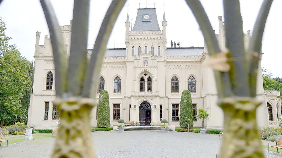 Im Schloss Evenburg in Leer wurde ein wertvolles Gemälde entwendet. Foto: Archiv