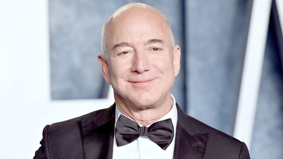 Der schwerreiche Amazon-Gründer Jeff Bezos steht ebenfalls in der Kritik. (Archivbild) Foto: Evan Agostini/Invision/AP