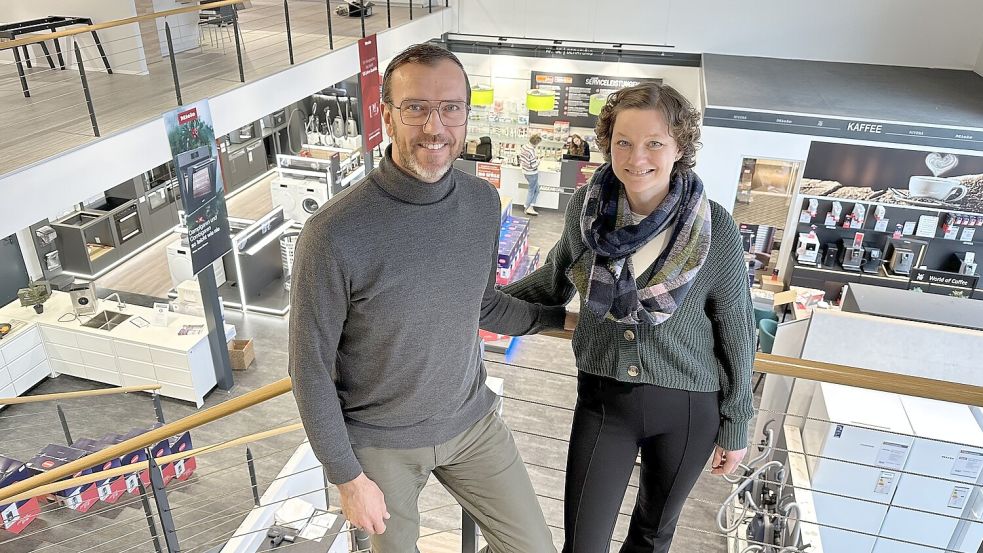 Matthias und Nicole Plaggenborg bereiten aktuell den Auszug am Standort Europastraße vor. Foto: Claudia Wimberg