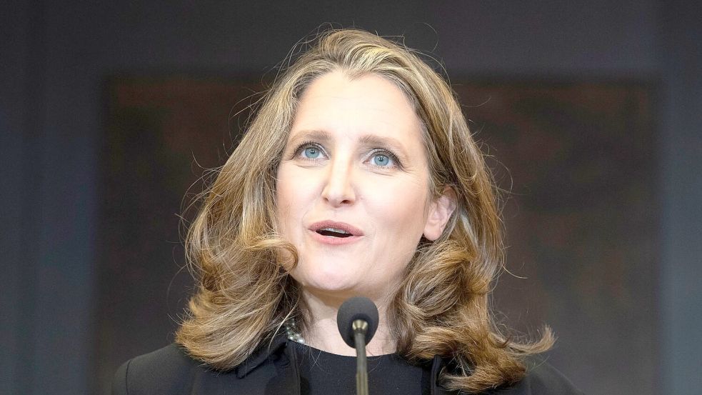 „Ich trete an, um für Kanada zu kämpfen“, teilte die Ex-Vize-Premierministerin Chrystia Freeland mit. (Archivbild) Foto: Adrian Wyld/The Canadian Press/AP/dpa