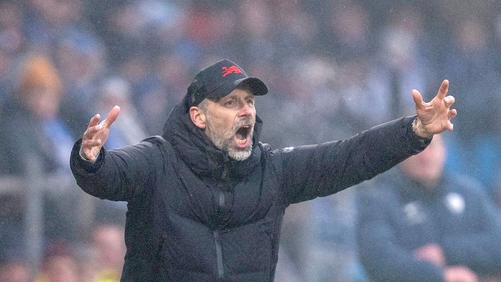 Viel Frust bei RB Leipzig: Trainer Marco Rose findet nach dem 3:3 in Bochum klare Worte. Foto: David Inderlied/dpa