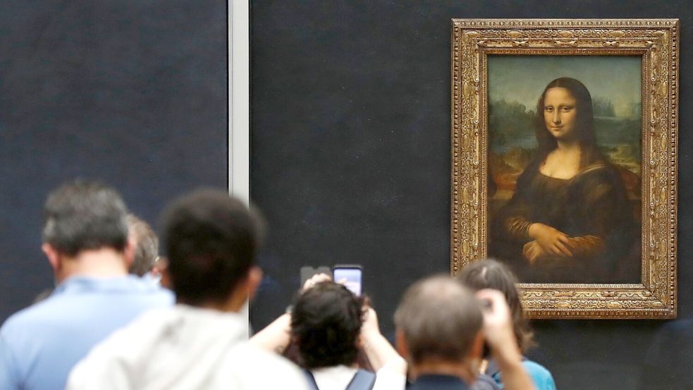 Der Zulauf im Louvre bleibt trotz des hohen Eintrittspreises groß, ganz besonders in dem Bereich, in dem Leonardo da Vincis Meisterwerk Mona Lisa ausgestellt ist. Könnten diese Szenen bald Geschichte sein? Foto: DPA/Francois Guillot