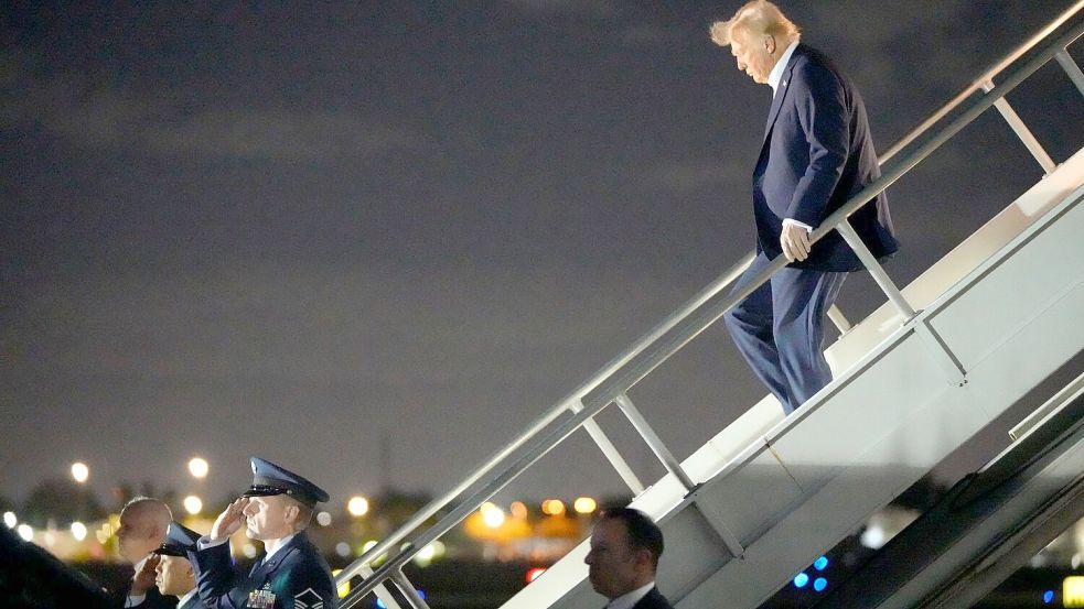 Immer wieder Grönland: Bereits während seiner ersten Amtszeit war der Kauf der Insel ein großes Trump-Thema. Foto: Mark Schiefelbein/AP/dpa