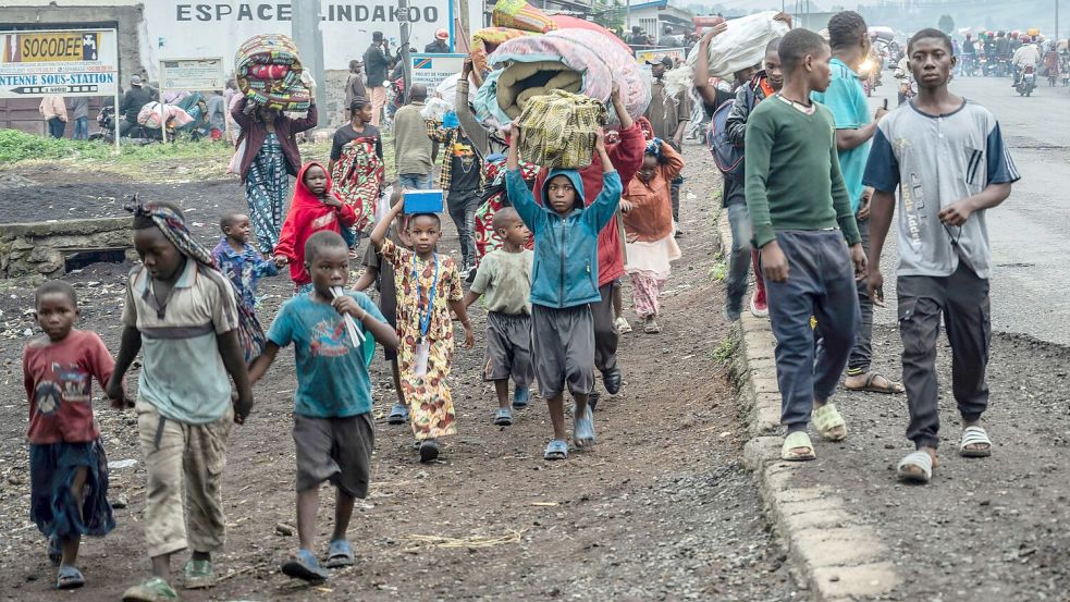 Durch die Zuspitzung der Lage wurden in den vergangenen Wochen Hunderttausende vertrieben. (Archivbild) Foto: Moses Sawasawa/AP/dpa