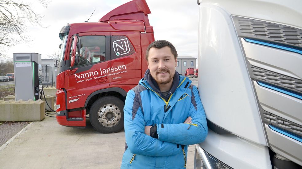 Meistens ist Tobias Wagner mit seinem 1000 PS starken Iveco S-Eway unterwegs. Foto: Hillebrand