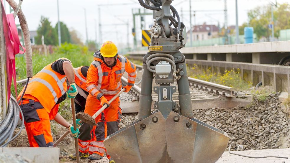 Während der Bauarbeiten werden die jeweiligen Strecken für mehrere Monate gesperrt. (Archivbild) Foto: Andreas Arnold/dpa