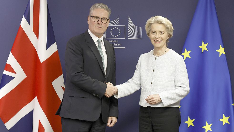 Der britische Premierminister Keir Starmer traf bei seinem letzten Besuch in Brüssel die Präsidentin der Europäischen Kommission, Ursula von der Leyen. Foto: DPA/Omar Havana