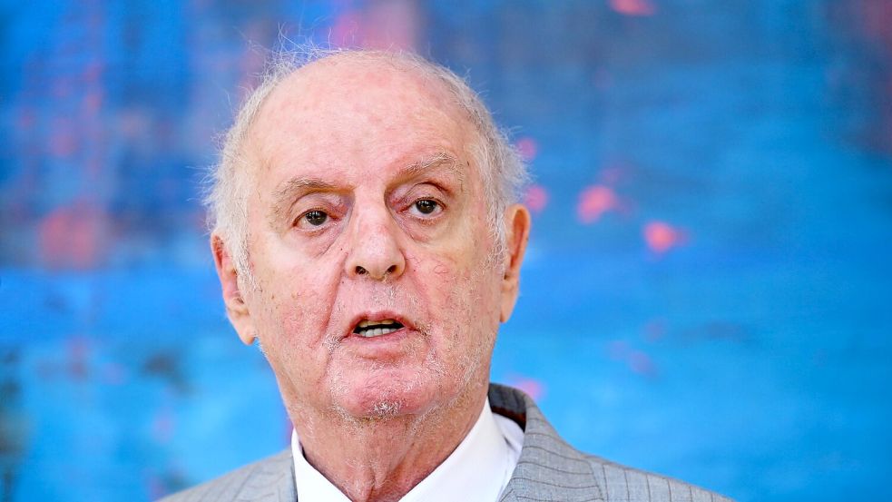 Star-Dirigent Daniel Barenboim ist an Parkinson erkrankt. (Archivbild) Foto: Soeren Stache/dpa