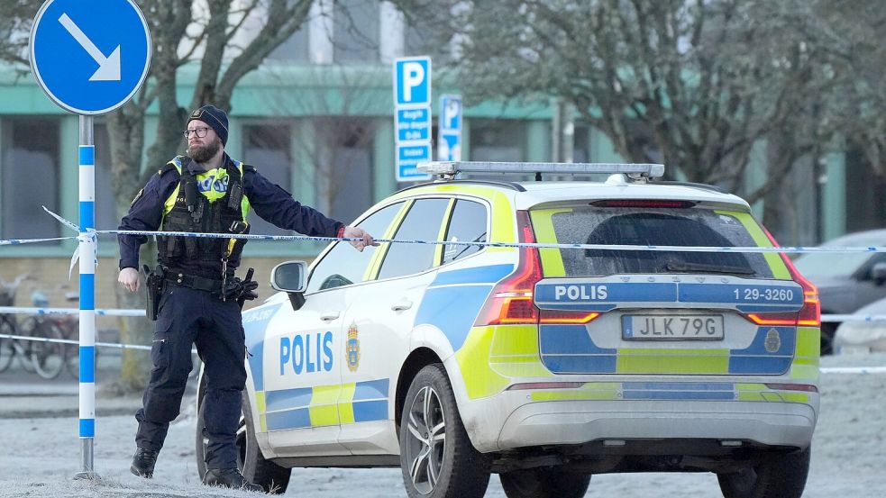 Die Polizei gibt neue Details zum mutmaßlichen Täter bekannt. Foto: Sergei Grits/AP/dpa