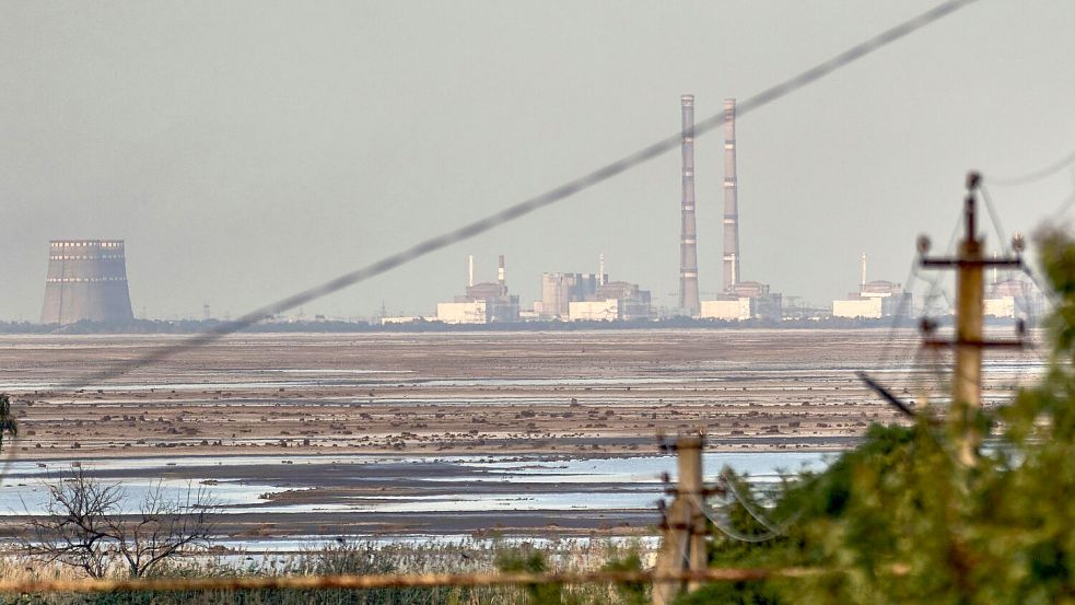 Das südukrainische Atomkraftwerk Saporischschja ist seit fast drei Jahren von russischen Truppen besetzt. (Archivbild) Foto: LIBKOS/AP/dpa