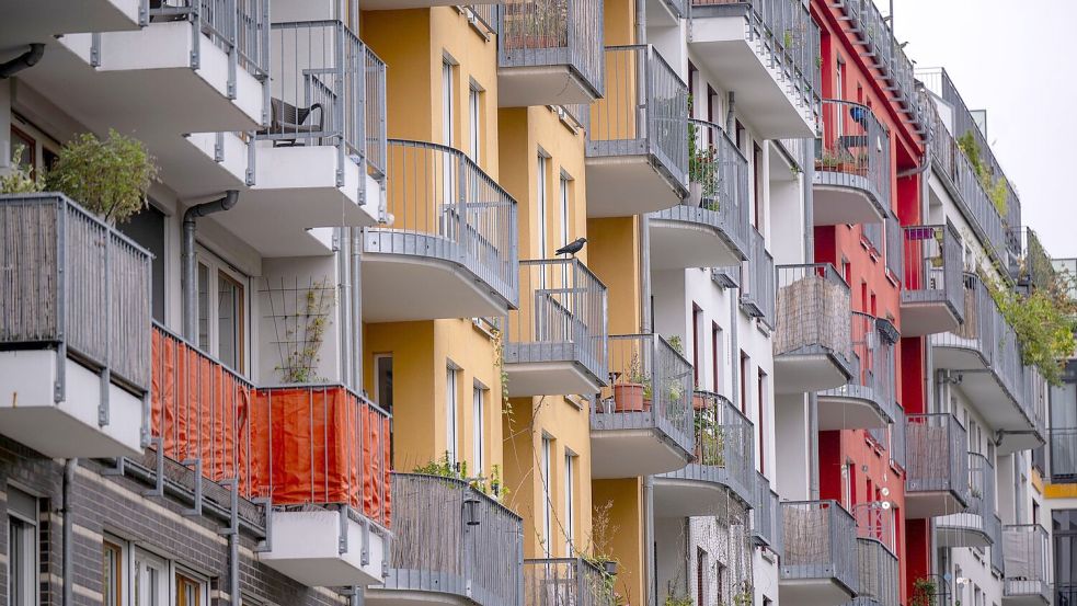 Der BGH will klären, ob Gemeinschaftskosten von WOhnungseigentümern auch zulasten einzelner Eigentümer umverteilt werden dürfen. Foto: Monika Skolimowska/dpa