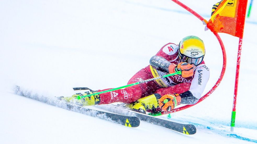 Sensationssieger im Riesenslalom: Der Österreicher Raphael Haaser. Foto: Jens Büttner/dpa