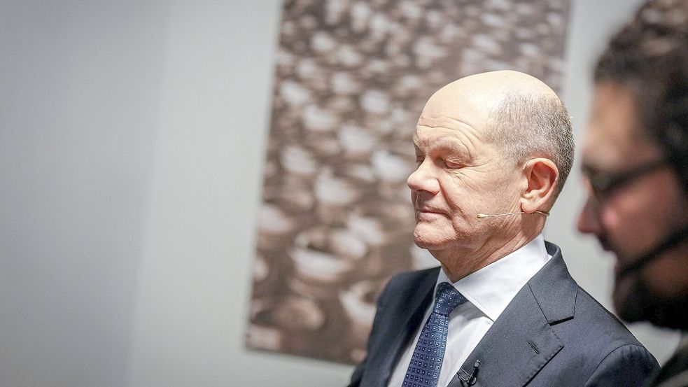 Kanzler Olaf Scholz (SPD) und der Unions-Kanzlerkandidat, Friedrich Merz, gehen beide davon aus, dass sie nach dem 23. Februar nicht gemeinsam einer Regierung angehören werden. Foto: Kay Nietfeld/dpa