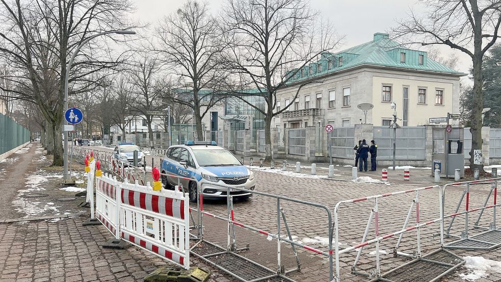 Ein 18-Jähriger soll einen Anschlag auf die israelische Botschaft geplant haben. Foto: Julius-Christian Schreiner/-/dpa