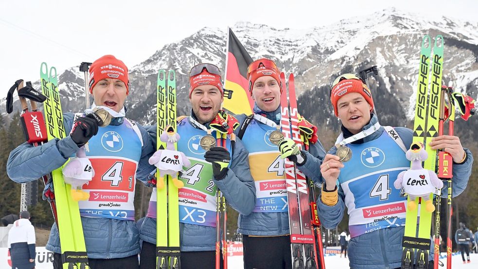 Philipp Nawrath (l) und Philipp Horn (r) schaffen es im letzten WM-Rennen nicht in die Top Ten. Foto: Martin Schutt/dpa