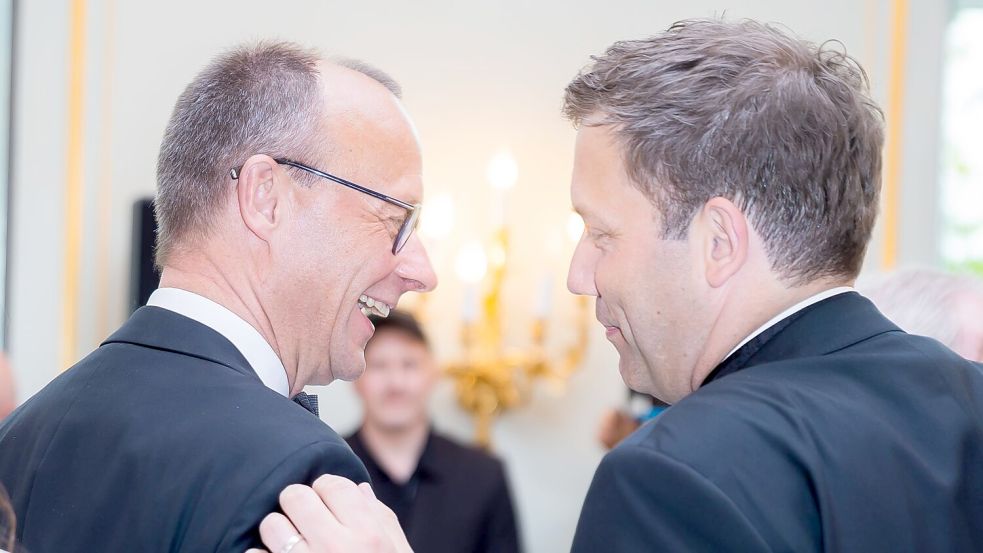 Friedrich Merz und Lars Klingbeil: Auf diese beiden Männer kommt es in den bevorstehenden Gesprächen über eine Regierungsbildung an. Foto: Christoph Soeder/dpa-Pool/dpa