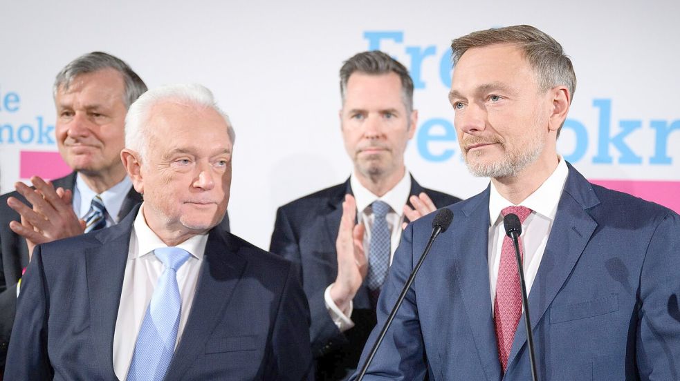 Wolfgang Kubicki (72), der nächste Woche Geburtstag hat, traut sich zu, die taumelnde FDP wieder aufzurichten. Foto: Bernd von Jutrczenka/dpa