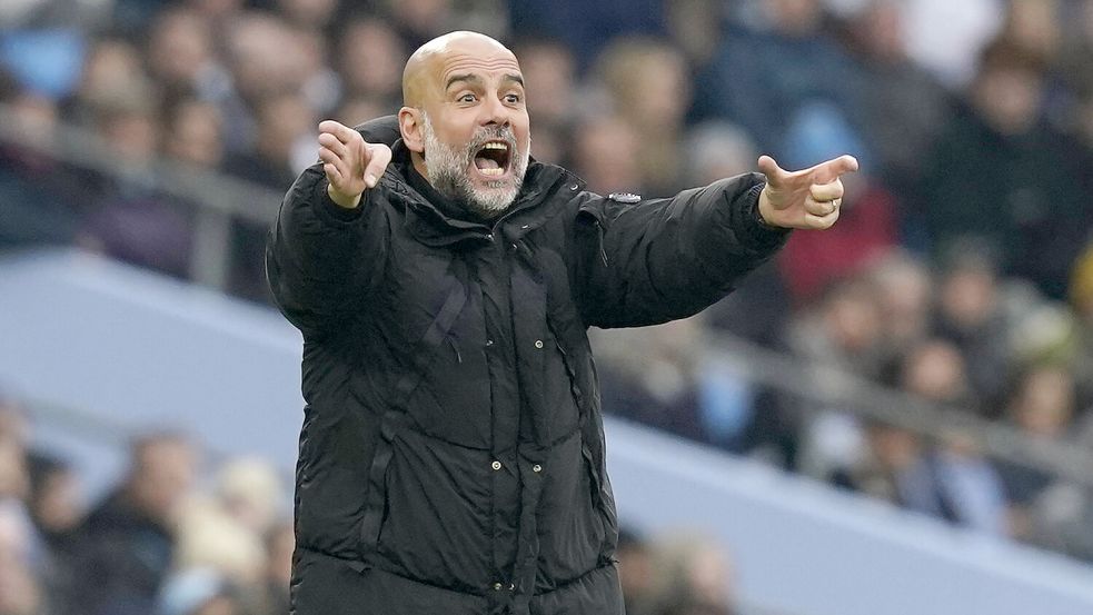 Trainer-Legende Pep Guardiola in Aktion während des Premier League Spiels zwischen Manchester City und Newcastle United. Foto: IMAGO/Sportimage