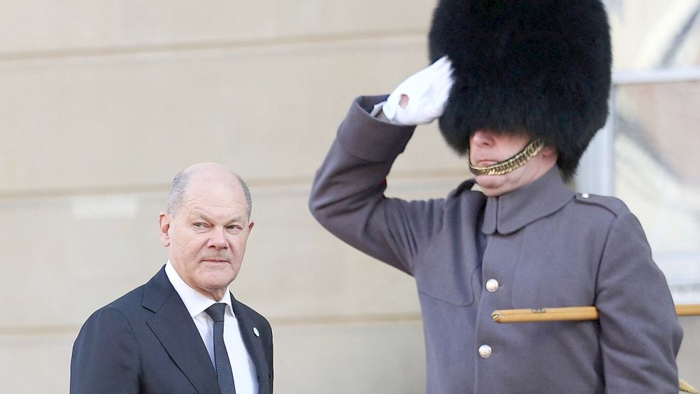 Olaf Scholz (SPD) reiste als Noch-Bundeskanzler an. Foto: Toby Melville/Reuters Pool/AP/dpa