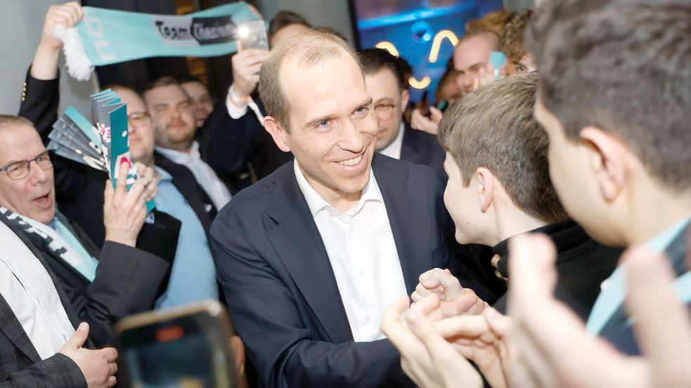 Dennis Thering holt die CDU auf dem Tief. Foto: Georg Wendt/dpa