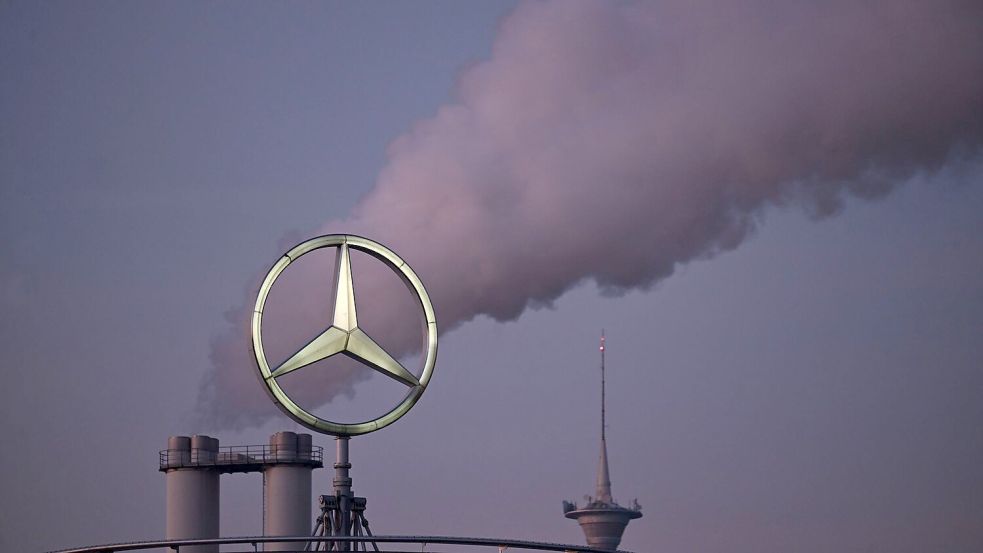 Mercedes-Benz: Bis zu 5.220 Euro Prämie für Beschäftigte. (Archivbild) Foto: Bernd Weißbrod/dpa