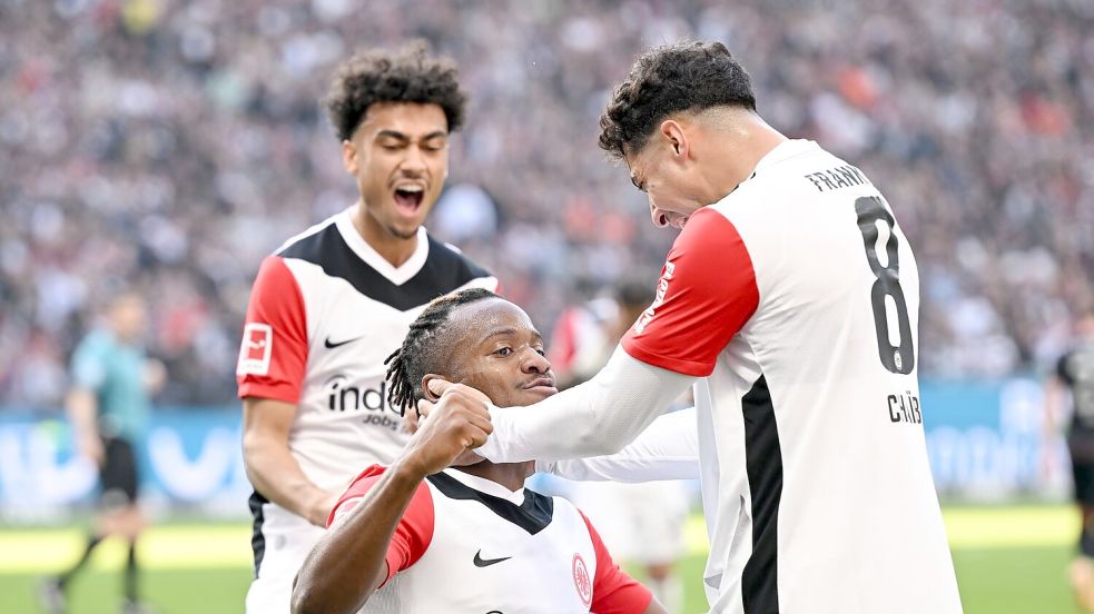 Winter-Neuzugang Michy Batshuayi erzielte sein erstes Tor für Eintracht Frankfurt. Foto: Arne Dedert/dpa